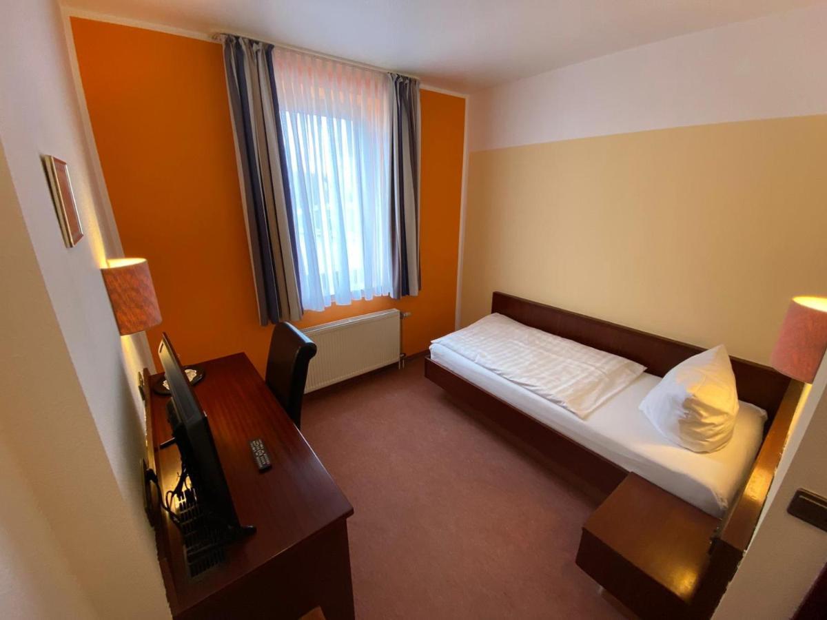 Hotel Goldener Loewe Zeulenroda-Triebes Luaran gambar
