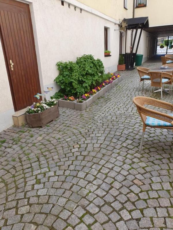 Hotel Goldener Loewe Zeulenroda-Triebes Luaran gambar